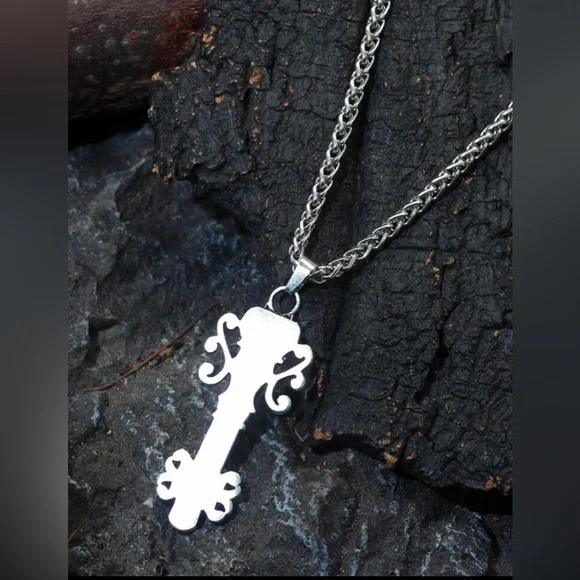 “Skeleton Key” Fancy Embellished Goth Regal Antique Silver Ornate Edgy Necklace - Picture 6 of 6